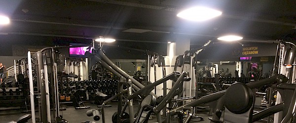 SportsArt wyposaża sieć Smart Gym